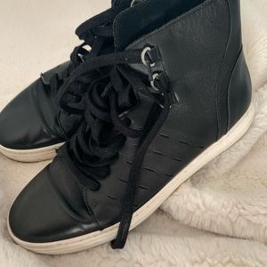 Black High top sneakers